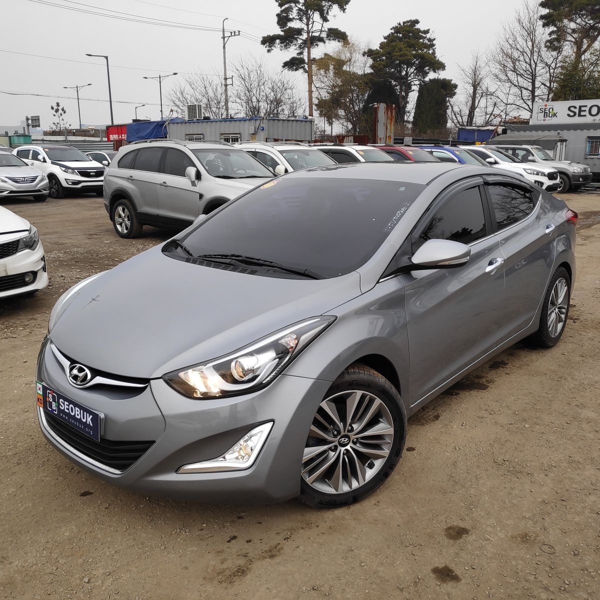 استيراد السيارات